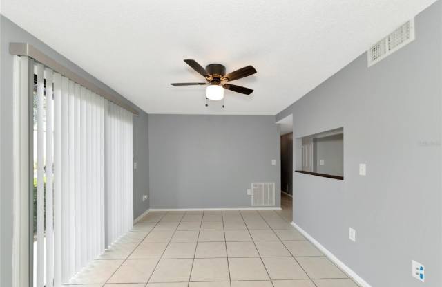 5026 WATER OAK Drive Gallery 3