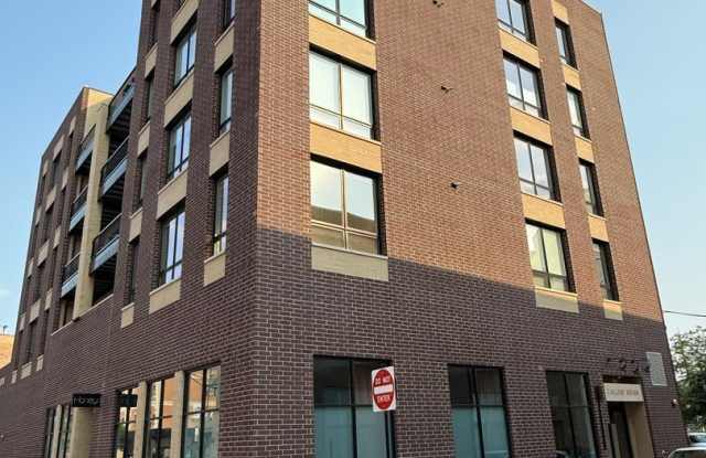 680 N Milwaukee Avenue photos photos