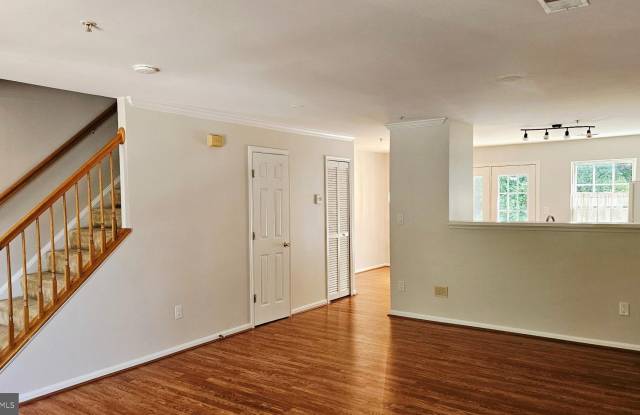 1684 FALLOWFIELD Court Gallery 3