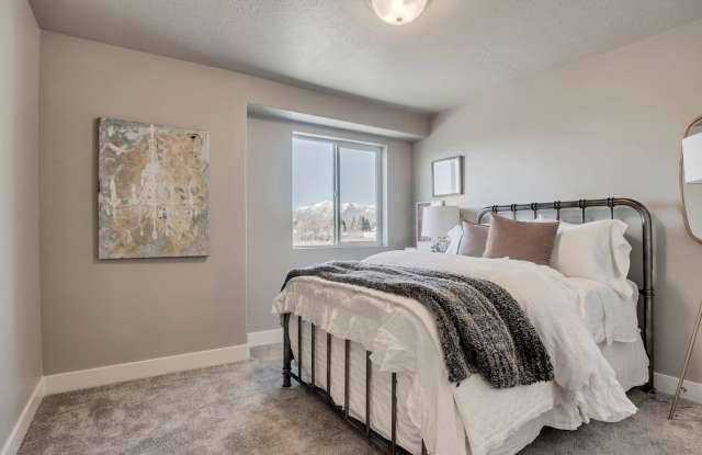 Don't miss out on this 3 Bed 2 Bath in Orem!! photos photos