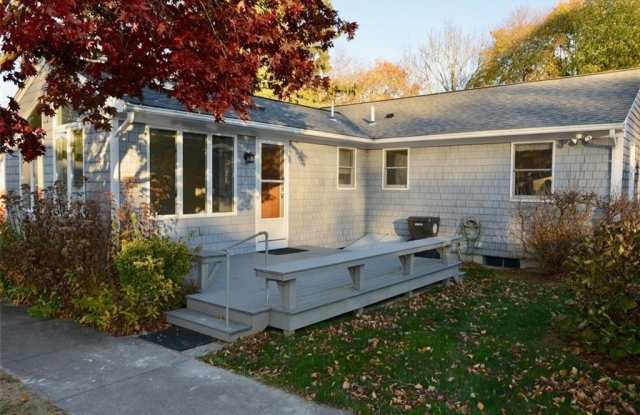 55 Vinton Avenue unit: 1 photos photos