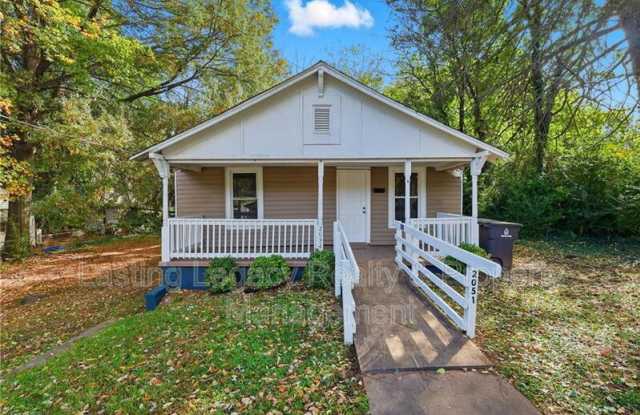 2051 Bloomfield Drive Gallery 1
