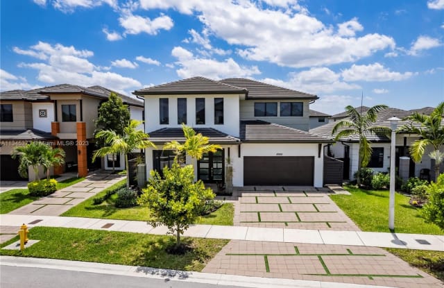 8900 NW 161st Ter - 8900 Northwest 161st Terrace, Miami Lakes, FL 33016