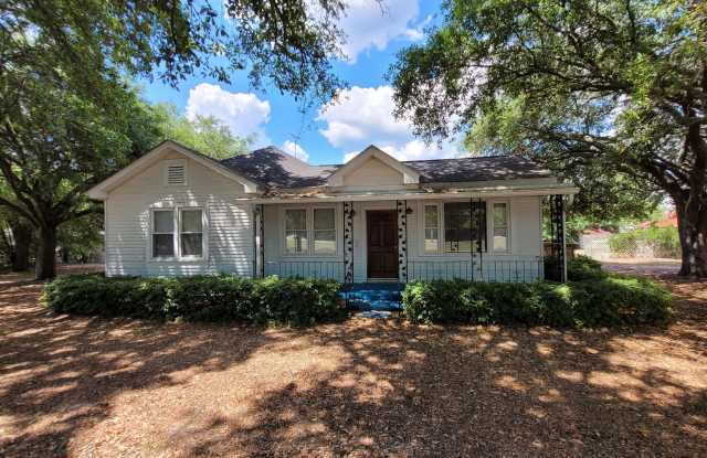 4538 Augusta Rd. Lexington- Please call the Lexington Office to schedule tours: 803-359-0793 photos photos
