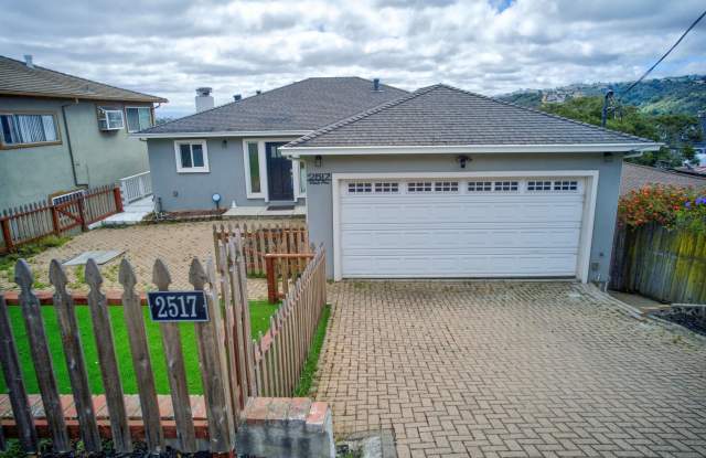2517 Read Avenue photos photos