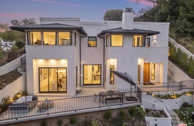 3101 Belden Drive photos photos