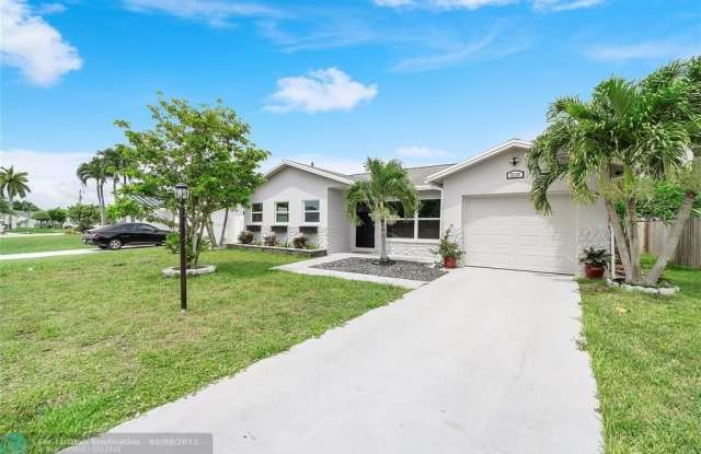 22139 SW 58th Ave photos photos