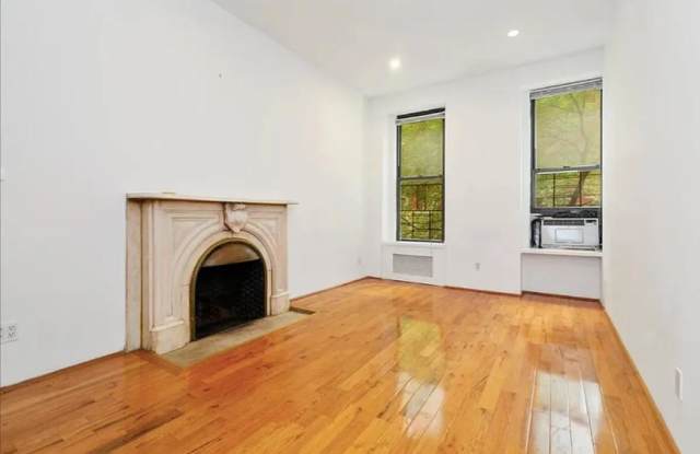 125 E 39th St photos photos