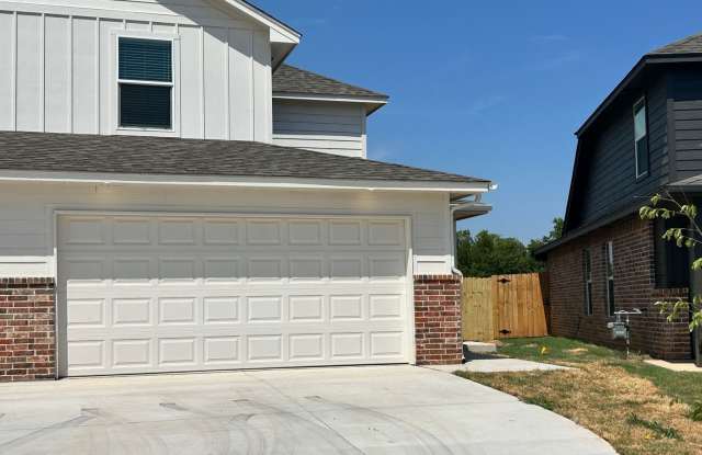 3 Bed 2.5 Bath 2 Car Garage IN Piedmont Schools photos photos 3 Bed 2.5 Bath 2 Car Garage IN Piedmont Schools photos photos