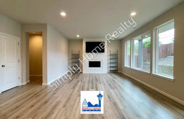 6653 Percy Ln SE Gallery 3