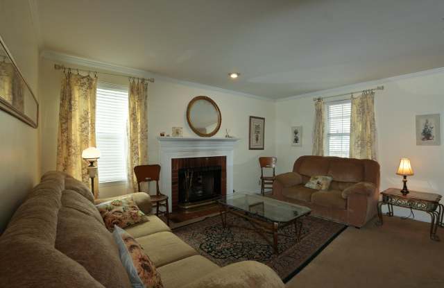 1268 Carriage Park Dr Gallery 4