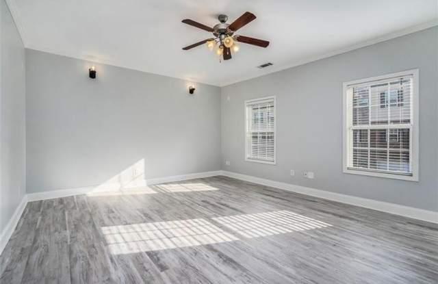 3481 lockmed dr Gallery 4