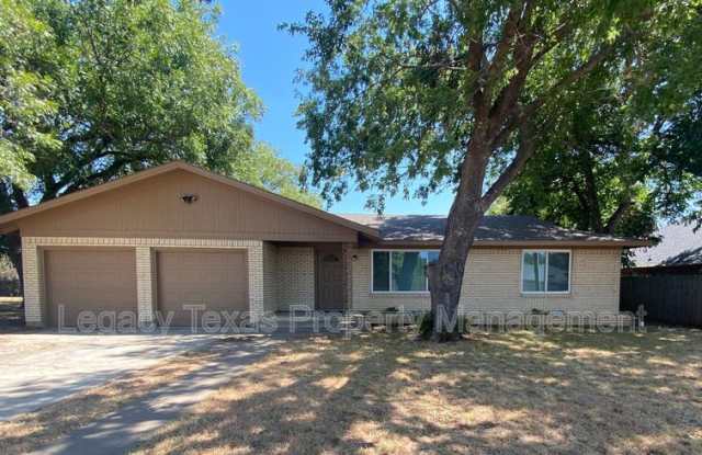 211 S. Nolan River Rd photos photos