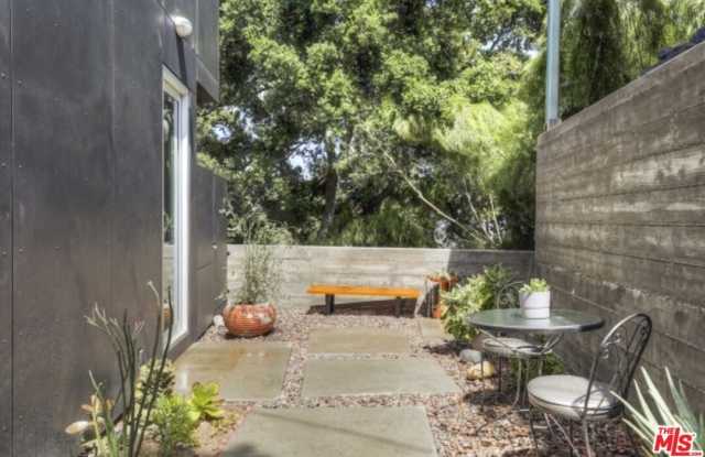 11462 LAURELCREST Rd Gallery 2