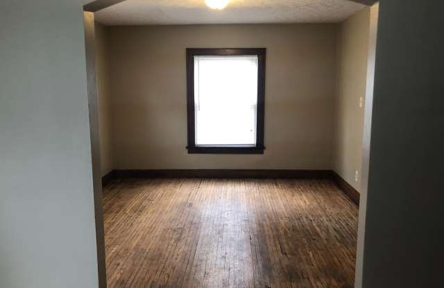 1343 E. Kossuth Street Gallery 4