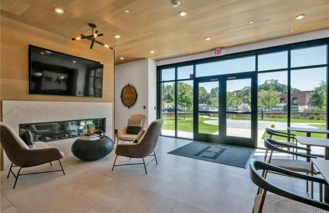 100 Legend Drive Gallery 3