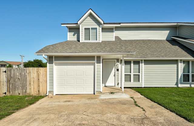 1919 Beaumont Dr photos photos