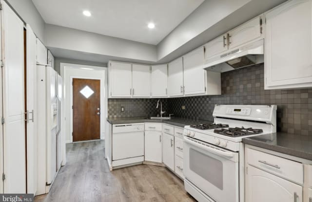 1946 S 10TH STREET - 1946 South 10th Street, Philadelphia, PA 19148