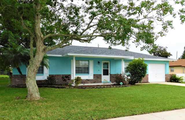 897 Levitt Parkway photos photos