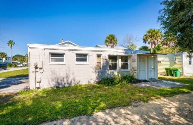 725 5th Avenue North - 725 5th Avenue North, Jacksonville Beach, FL 32250