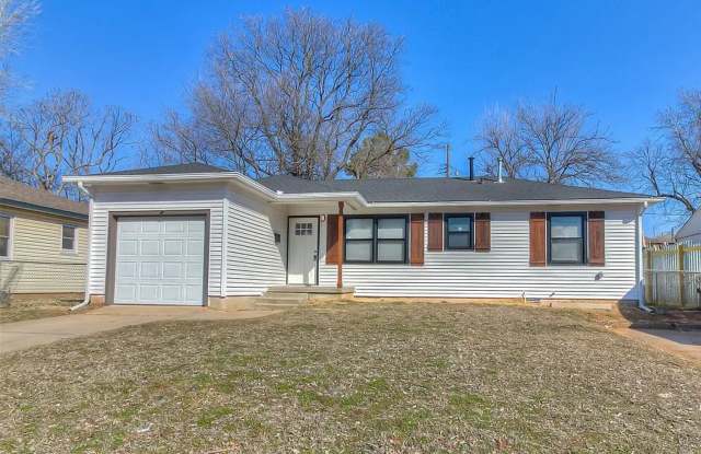 Pristine 3BD/BTH Home Right Off of i35 Gallery 1