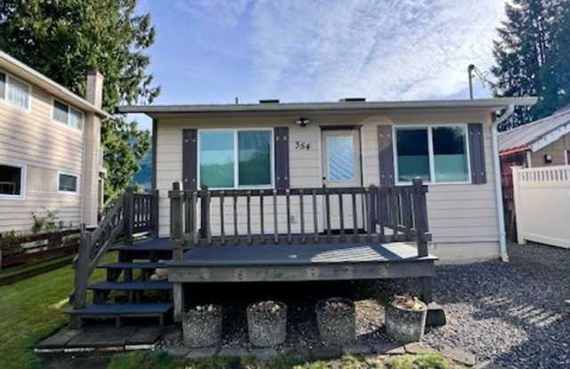 Fully Furnished Short Term Rental Right on Lake Samish! photos photos