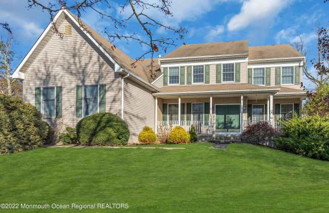 4 Larchwood Court - 4 Larchwood Court, Ocean County, NJ 08721