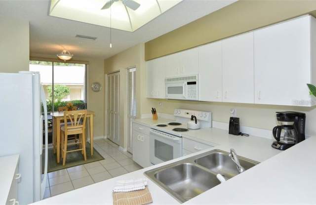 8961 VERANDA WAY Gallery 2