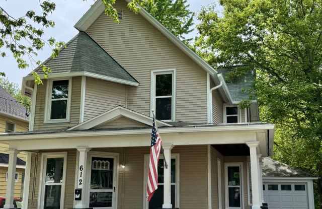 612 Third St. photos photos