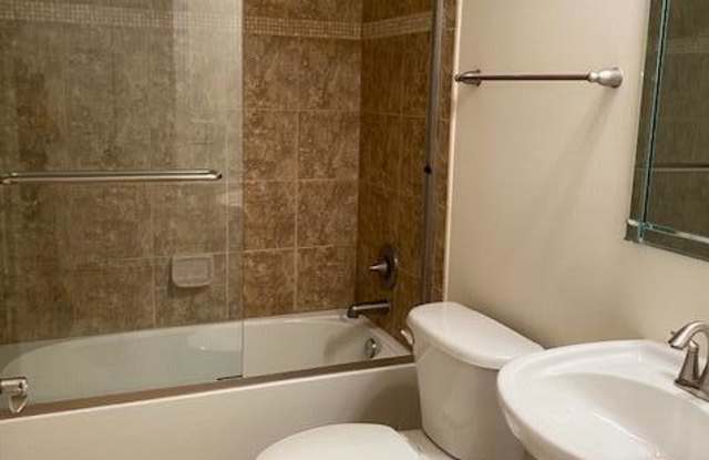 9823 TAPESTRY PARK CIR Gallery 4