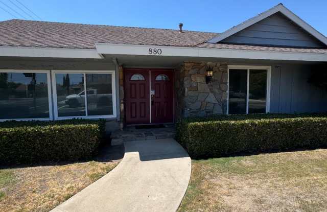 Spacious 4-Bedroom Home in the Heart of Orange photos photos