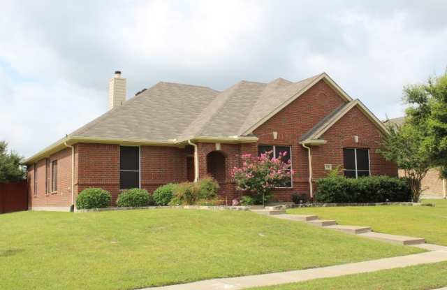 228 Shadybrook Dr Gallery 2