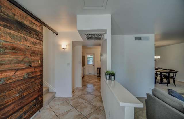 8420 E Keim Drive Gallery 2