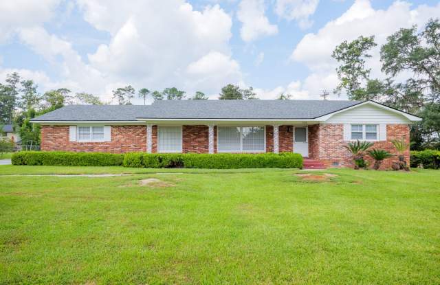 Available Now! - 2310 Gornto Road, Valdosta, GA 31602