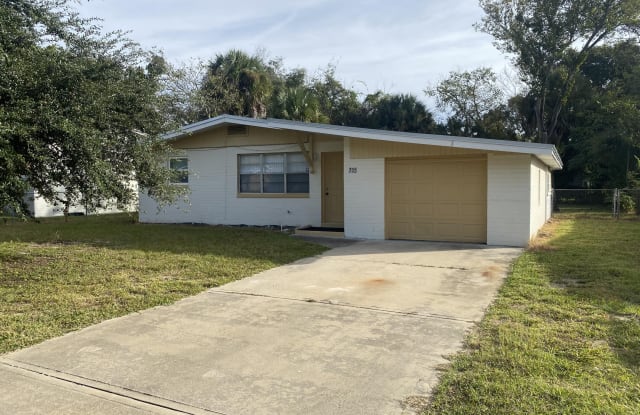 715 Berkshire Road - 715 Berkshire Road, Daytona Beach, FL 32114