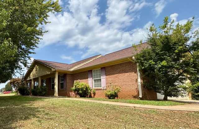 115 Country Charm Lane Gallery 1