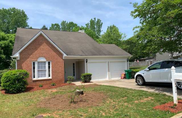4934 Aylesbury Way - 4934 Aylesbury Way, Redan, GA 30088