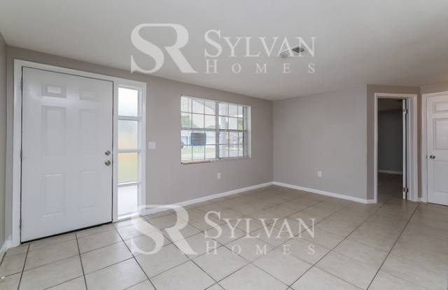 4524 Pirate Place Gallery 3