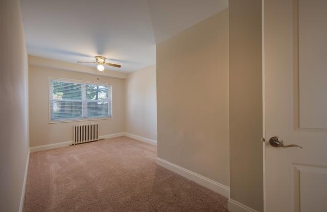 Springfield Gardens Gallery 3