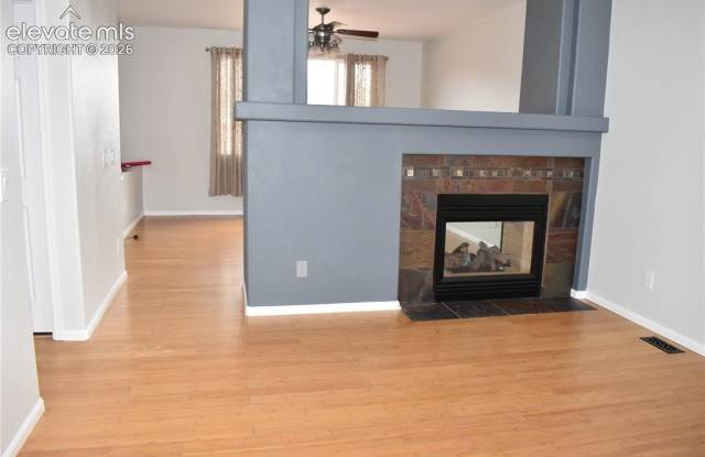 4994 Hawk Meadow Drive Gallery 3