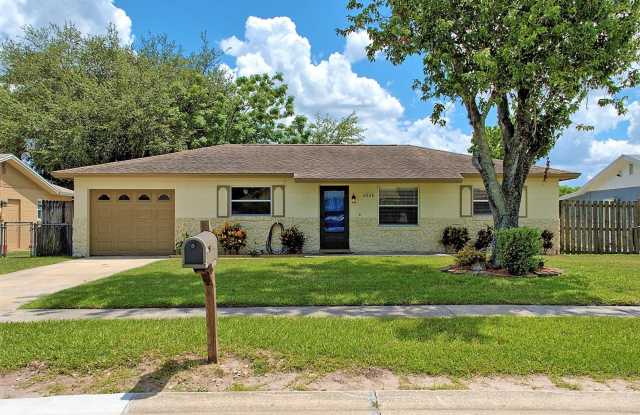 Nice 3/2 with 1 car garage fully fenced backyard within walking distance to Shingle Creek Elementary school - 4526 Calendula Drive, Oak Ridge, FL 32839 Nice 3/2 with 1 car garage fully fenced backyard within walking distance to Shingle Creek Elementary school - 4526 Calendula Drive, Oak Ridge, FL 32839