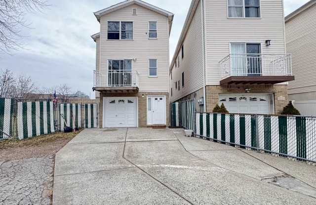 30 ELM CT photos photos