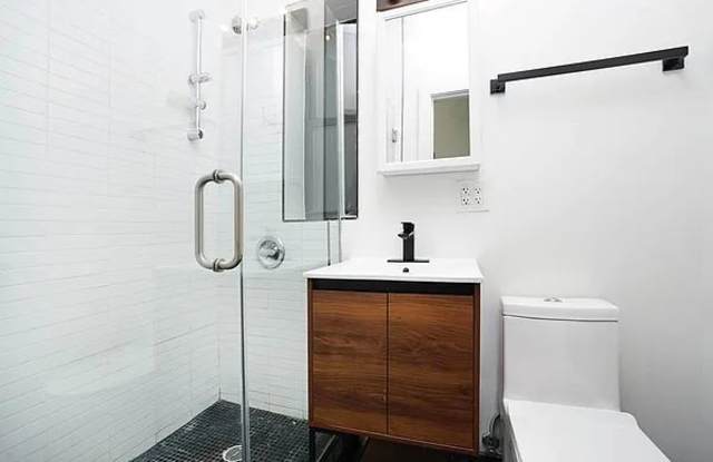 446 W 55th St photos photos