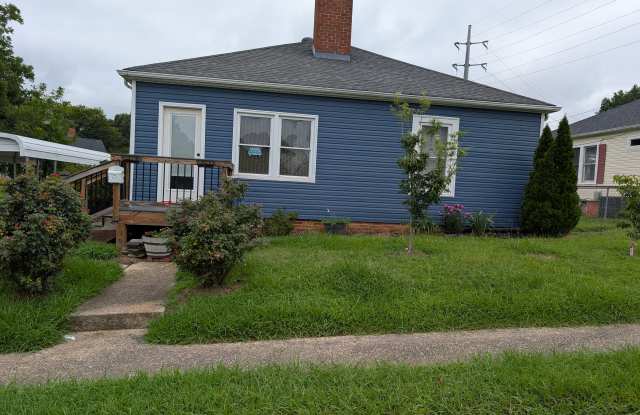 316 South Juniper Street Gallery 1