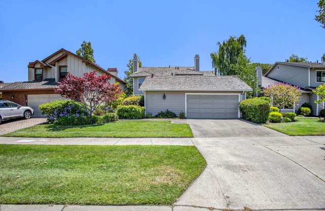 184 Basinside Way - 4 Bedroom | 2.5 Bathroom | Single family home - 184 Basinside Way, Alameda, CA 94502