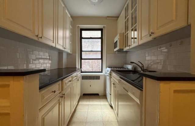340 East 66th Street photos photos