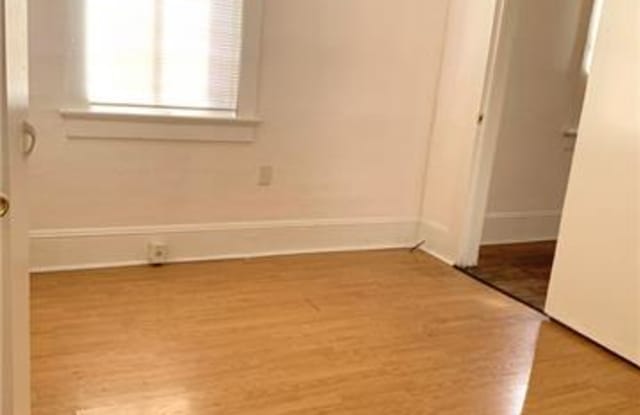 1028 PACIFIC Avenue Gallery 3