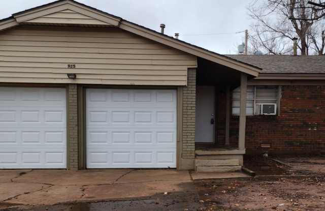 3 bedroom 2 bath - SE 70th and I-35 photos photos