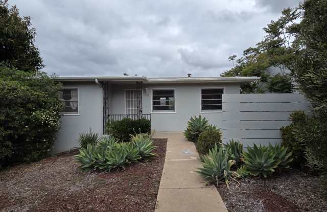 Move-In Ready 2-Bedroom Escondido Charmer! MOVE IN SPECIAL!! photos photos