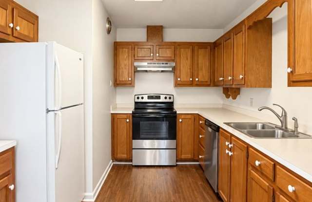 3 Bedroom House Off Old Jefferson Gallery 4